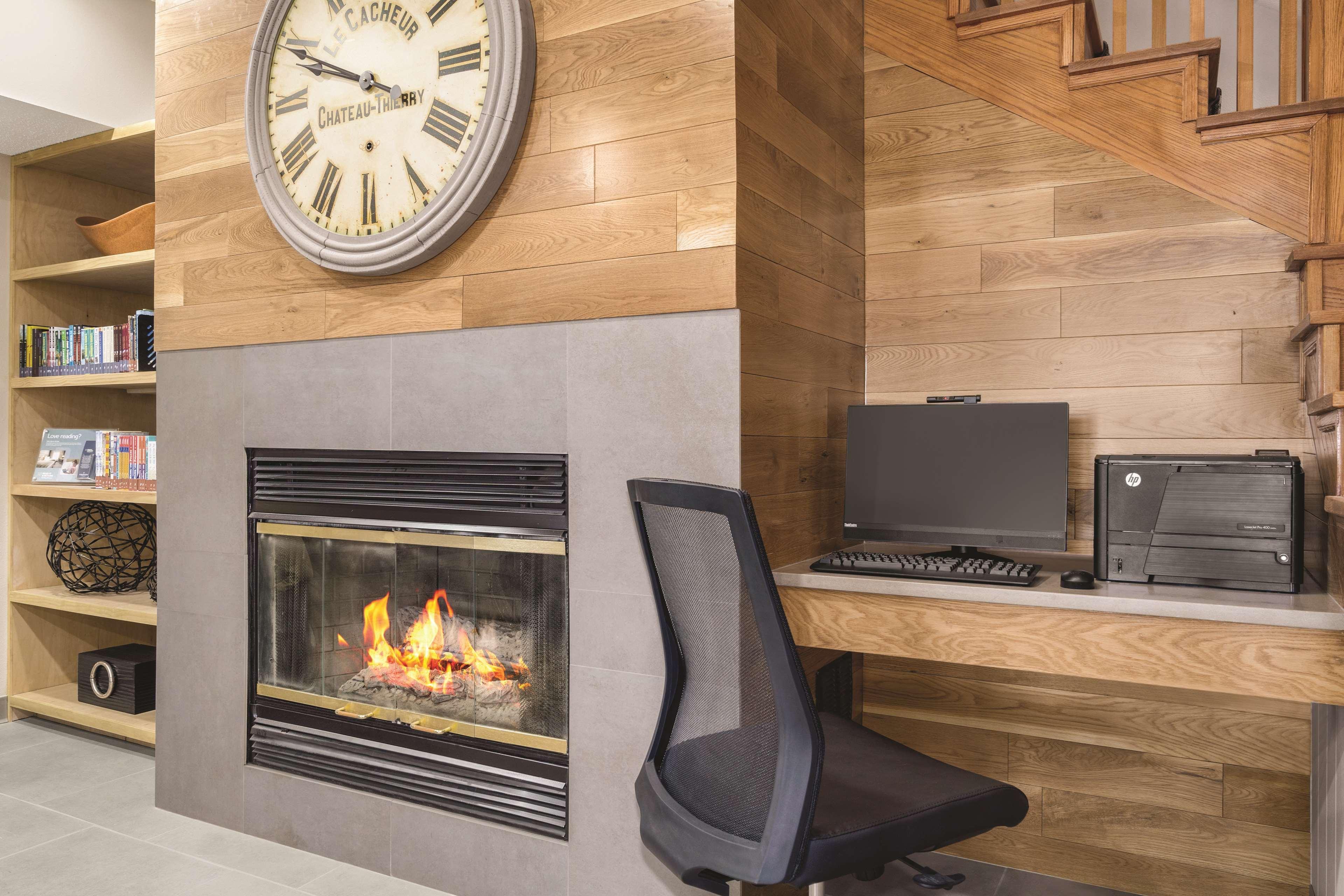 Country Inn & Suites By Radisson, Big Flats Horseheads Eksteriør billede