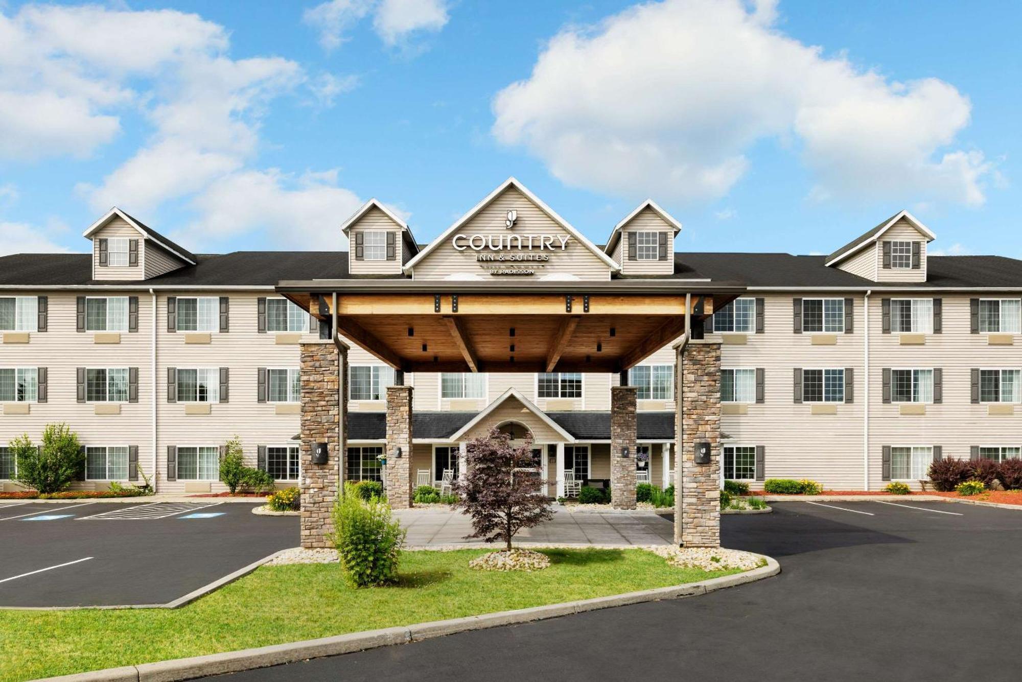 Country Inn & Suites By Radisson, Big Flats Horseheads Eksteriør billede